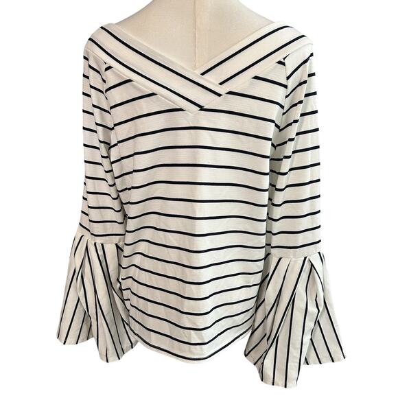Top Women SZ S Bell Sleeve White Blue Striped Boho Cottage Core Gibson Latimer - Picture 5 of 7